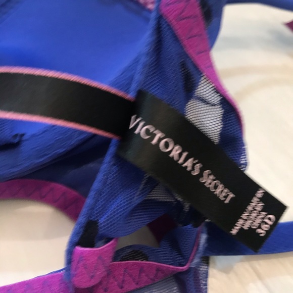 Victoria’s Secret 34 D Polka Dot Bra Front Clasp - Picture 7 of 9